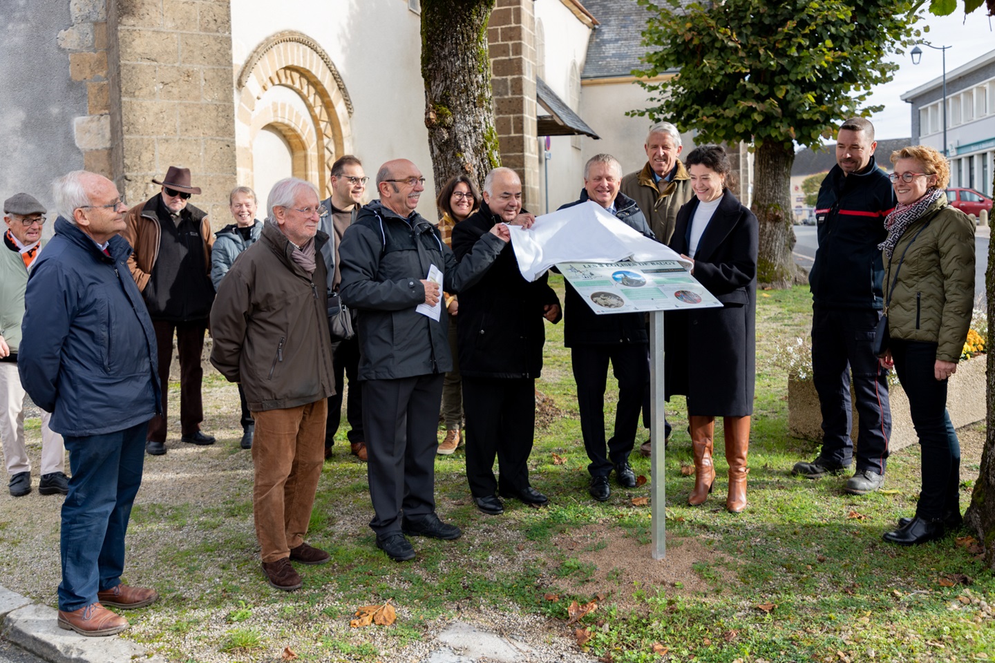2022-panneauEglise (1)