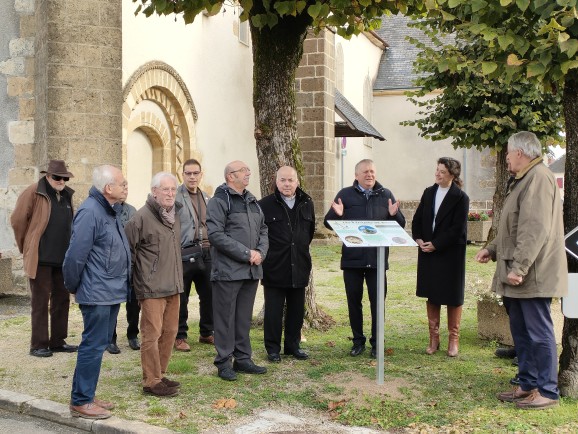 2022-panneauEglise (6)